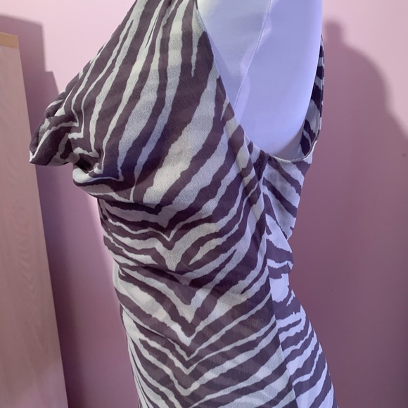 Bebe -Sheer Zebra design summer top M - Picture 5 of 9